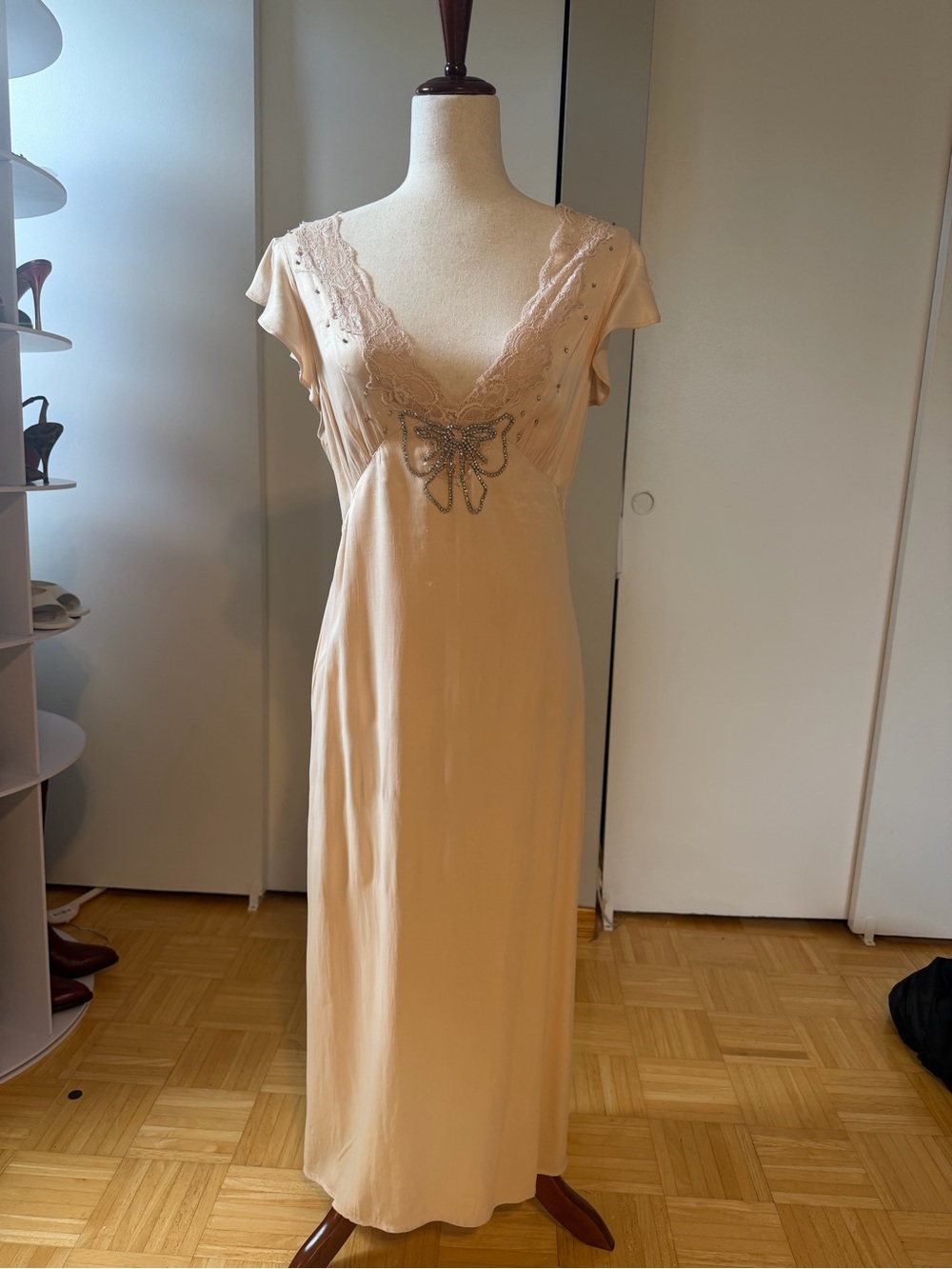Free people tied with joy dress - Picture 2 of 9